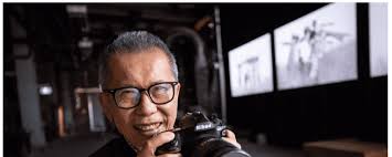 Artist: William Yang