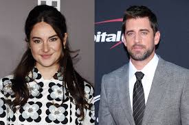 Aaron rodgers, more read article aaron wouldn't have proposed if he wasn't 100 percent serious about shailene being the one, the source noted. Aaron Rodgers Announced He S Engaged Amid Shailene Woodley Dating Rumors Instyle