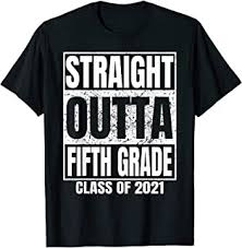 This senior 2020 t shirt features toilet paper rolls, graduation caps and a distressed design. Amazon Com Graduation Shirts