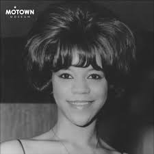 Today we celebrate the birthday of the late Florence Ballard, original  member of the Supremes. 🎉 Ballard's powerful voice was an integral part of  the Supremes' blend, helping create a sound that