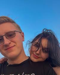 Seth Marra's Instagram, Twitter & Facebook