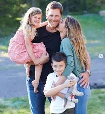 Less than two years after welcoming his meanwhile, vivian has brady wrapped around her finger. Tom Brady Wife Who Is Gisele Bundchen How Many Children Do They Have Nfl Sport Express Co Uk