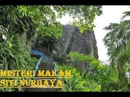  Youtube Makam Aneh