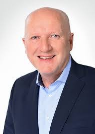 Karl Kastner's Instagram, Twitter & Facebook