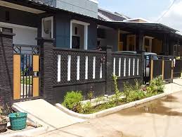 Selama ini desain pagar tembok depan rumah biasanya dikombinasikan dengan model pagar besi. Gambar Pagar Bata Minimalis Content