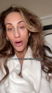 Leah Dale's Instagram, Twitter & Facebook