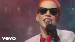Sweet dreams (are made of this) medley with sweet dreams. Eurythmics Annie Lennox Dave Stewart Sweet Dreams Are Made Of This The Tube 1983 Youtube