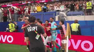 Aos 13 min do pênaltis - gol de pênalti de Hossam Abdelmaguid do Egito contra a Austrália