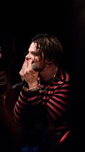 Pin By Cynthia Maxfield On Yungblud Dominic Harrison Music Artists Black Heart