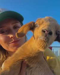 Spring is for babies, naps, and building houses. I love my family. Some  pics from my most recent visit to Idaho. ❤️