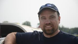 Hot air balloon pilots learn skills looking for targets