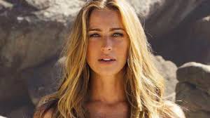 Desta vez, ela exibiu uma nova tatuagem. Luana Piovani Vai Parar No Hospital Apos Torcer O Pe Fiz Ressonancia E Estou De Muletas Istoe Independente