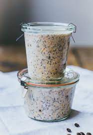 This baked oatmeal recipe is loaded with wholesome ingredients—oats, nuts, maple syrup and blueberries. 7 Resep Overnight Oats Lezat Bikin Ngemil Lanjut Tanpa Takut Gendut