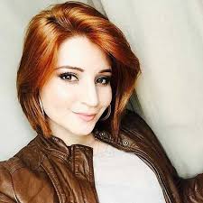 The trick lays in visual emphasizing the difference between long and short strands. Eye Catching Short Red Hair Ideas To Try