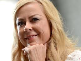 26,221 likes · 352 talking about this. Jenny Elvers Elbertzhagen Themenseite