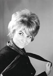 A intérprete de «menina dos telefones (1961) morreu no hospital de santa maria, onde se encontrava internada. Fado No Brasil Maria Jose Valerio Jornal Mundo Lusiada