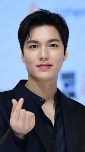 I think Mino actually likes Chotan,that's the reason she asked him if the  girl his dating is beautiful?🤪🙈💞♥️