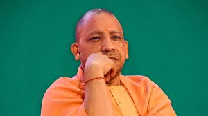योगी आदित्यनाथ: एक उग्र भगवाधारी