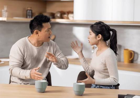 Suốt những năm bên nhau, tôi chưa từng phụ thuộc vào anh về tài chính