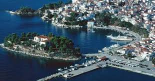 The movie) is a 2008 romantic comedy film containing music directed by phyllida lloyd and written by catherine johnson based on her book of the 1999 theatre. Skiathos Amp Skopelos Drehorte Des Musicals Mamma Mia Luxury Dreams