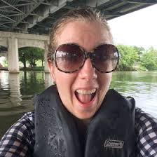 Suzanne Ennis (SuzyQzzz)