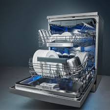Les grandes assiettes ne rentrent pas, le bras de lavage supérieur tape contre la vaisselle trop grande. Lave Vaisselle Pose Libre Siemens Electromenager