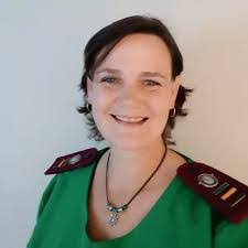 Amanda Dunne's Instagram, Twitter & Facebook