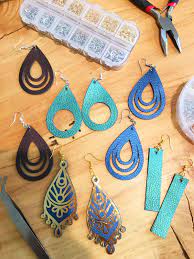 A 4″ x 4″ piece of suede leather, or switch it up and use faux leather. Diy Faux Leather Earrings Start To Finish Silhouette Cameo Tutorial Silhouette School