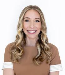 How Financial Advisors and Coaches Support Financial Literacy in Their  Community