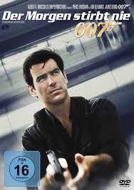 Nach einer halsbrecherischen flucht, mit seinem von q (desmond llewelyn) ausgerüsteten bmw, kann er stamper (götz otto) und die übrigen handlanger carvers abschütteln. James Bond 007 Der Morgen Stirbt Nie Amazon De Pierce Brosnan Jonathan Pryce Michelle Yeoh Teri Hatcher Joe Don Baker Ricky Jay Gotz Otto Dame Judi Dench Desmond Llewelyn Vincent Schiavelli Geoffrey