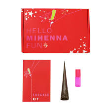 The Henna Freckle Kit Gives You Stunning Fake Freckles With Ease Mihenna