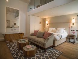 Read the barnsley house, cotswolds, gloucestershire hotel review on telegraph travel. Barnsley House Reboots Bedroom Stock For Spring 2 Month Renovation