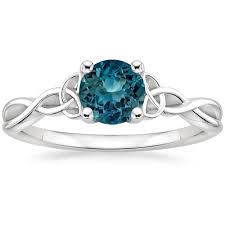 18k White Gold Entwined Celtic Love Knot Ring In 2020 Celtic Wedding Rings Love Knot Ring Celtic Love Knot