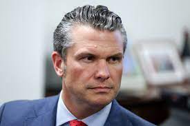 Trump ủng hộ lựa chọn Hegseth của Lầu Năm Góc khi đề cử này còn đang gây tranh cãi | Reuters