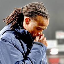 27,119 likes · 5 talking about this. Portugal Edgar Davids Sieht Bei Trainer Debut Fur Olhanense Die Rote Karte