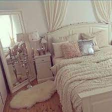 In your feminine bedroom, calm must prevail, paired with feminine romance and elegance. 48 Feminine Bedroom Ideas Bedrooms Bedroomdecor Bedroomdesign Feminin Home Decor Bedroom Inspirations Bedroom Design