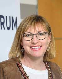 Edith Wolf's Instagram, Twitter & Facebook