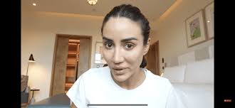 Tamara Kalinic #14 I'll show my bf for money