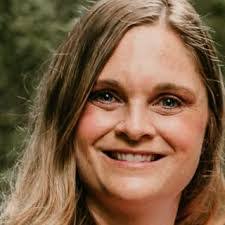 Samantha Dodge's Instagram, Twitter & Facebook