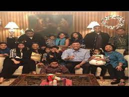 Maybe you would like to learn more about one of these? Mengenal Anak Anak Luhut Binsar Panjaitan Youtube