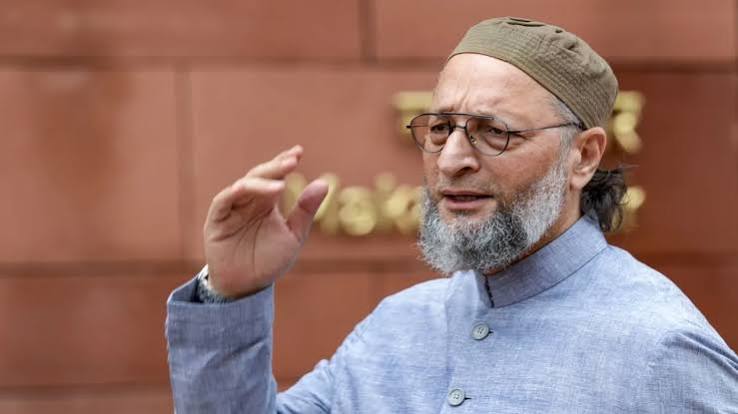 ओवैसी बोले, 'तीसरी बार योगी सरकार नहीं चाहते', UP चुनाव से पहले सपा-कांग्रेस के लिए फिर खोले अपने दरवाजे - India TV Hindi