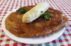Hahnchenschnitzel Im Bierteig Von Eisbobby Chefkoch Rezept Bierteig Hahnchenschnitzel Hahnchen Schnitzel