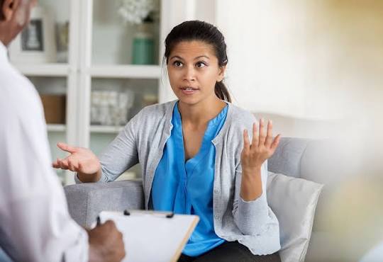 Gaslighting in women's health: when doctors dismiss symptoms | Northwell  Health