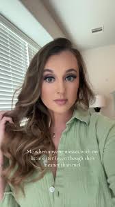 Its giving anxious okder sister and mean little sister butttt i would still  go to war