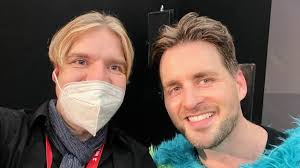 Alex Klaws gewinnt „Masked Singer“: Heldin und Raupe erkannte ich hinter  der Bühne!