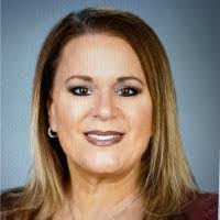 Carolyn Shearer's Instagram, Twitter & Facebook