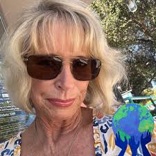 Having a hard time with ants.. if anyone else is too and have a good  service come by & spray PLZ let me know TIA