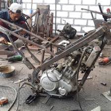 Fachri fachrudin salah satu motor rx king tahun 1995 yang dijual boy fajar, saat ditemui dikediamannya di bilangan duren sawit, jakarta timur, minggu (5/11/2017). Jual Rangka Trail Murah Harga Terbaru 2021