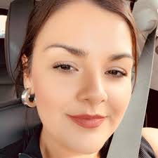 Tips for a successful college dorm move-in day