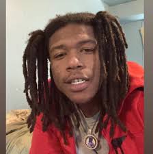 Scarlett Johansson vs Gigi Hadid